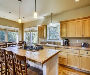 Photo 3 - Big Canyon Home with Pool, Hot Tub, and Deschutes River Trail Access