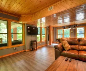 Photo 5 - Rippling Waters Lodge