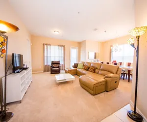 Photo 2 - Lui's Vista Cay Condo