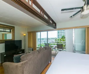 Photo 4 - Ilikai Tower 527