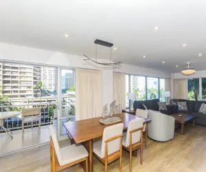 Photo 4 - Fully Furnished Ilikai Tower 525 Condo With Free Wifi, Near Best Waikiki Beaches!