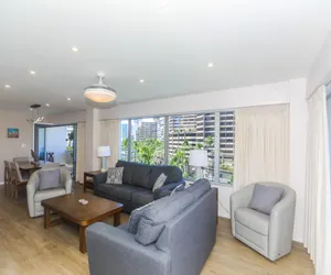 Photo 3 - Fully Furnished Ilikai Tower 525 Condo With Free Wifi, Near Best Waikiki Beaches!