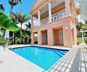 Photo 4 - Sea Hawk - Private beach house with Pool & Hot Tub