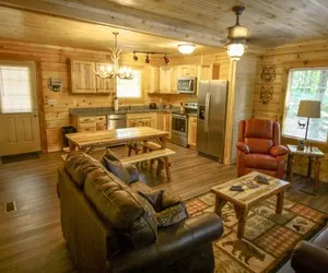 Photo 5 - Black Bear Retreat - Large Rustic Cabin Perfect for Families!