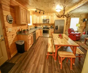 Photo 3 - Black Bear Retreat - Large Rustic Cabin Perfect for Families!