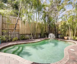 Photo 2 - West Palm Beauty With Private Pool