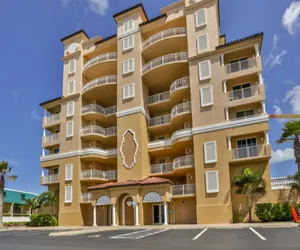 Photo 3 - Spacious Oceanfront, Corner Condo, Walk to Flagler