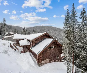 Photo 2 - Modern Log Cabin