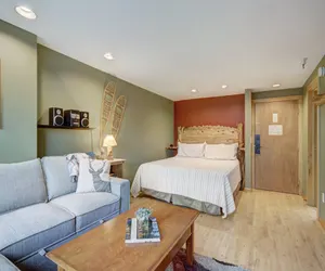 Photo 4 - Village at Breckenridge Peak 9 Inn, Liftside 403