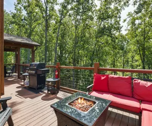 Photo 4 - Iron Mountain Lodge