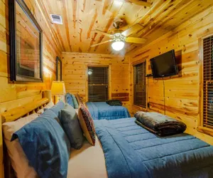 Photo 5 - Crooked Pine Cabin  Swing and Hot Tub on the Deck