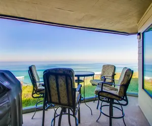 Photo 3 - Gorgeous Ocean View Condo with Pool & Spa SURF9