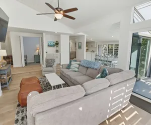 Photo 3 - Beachfront Townhome in Solana Beach features Private Den SS166