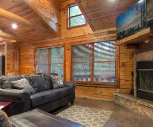 Photo 5 - Serenity  Cabin with Private Hot Tub and Grill on the Back Deck
