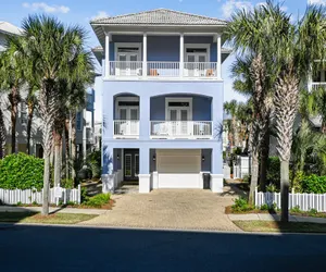 Photo 3 - Paradise Pointe - Gorgeous 4 BR home with pool