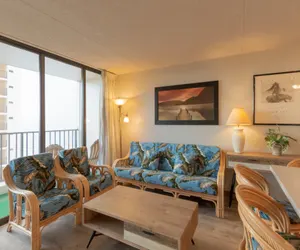 Photo 2 - Updated Waikiki Condo with Mountain Views - 22nd floor, Free parking & WiFi