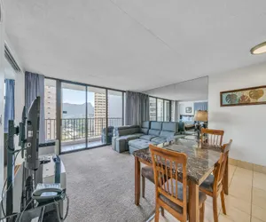 Photo 4 - Excellent Diamond Head View Condo - Remodeled, Free Parking!