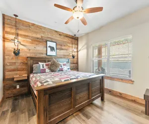 Photo 2 - CC380- Ozarks Peak- Sleeps 25