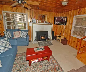 Photo 5 - 3605 Larch Avenue