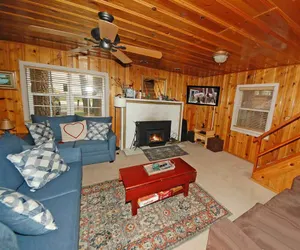 Photo 4 - 3605 Larch Avenue