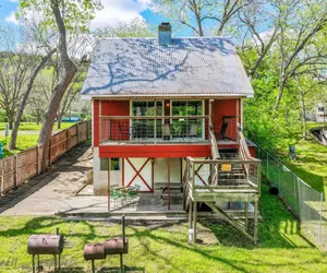 Photo 2 - RR 9122RB Red Barn Cabin