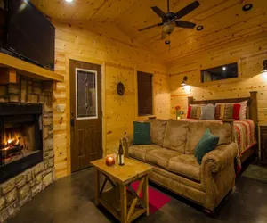 Photo 3 - Sunsettin Cabin with Fireplace, Free WiFi, Hot tub