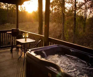 Photo 5 - Sunsettin Cabin with Fireplace, Free WiFi, Hot tub