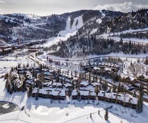 Photo 5 - 1687 Lakeside Getaway at Deer Valley! Free Deer Valley Skier Shuttle!