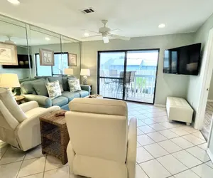 Photo 5 - Bayview 82