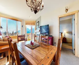 Photo 2 - Sunstone 209 Ski-In Ski-Out, Gorgeous Mountain Views, Heated Pool Jacuzzi