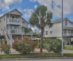 Photo 4 - Tropical Oasis In Beautiful Galveston-Tiki Island