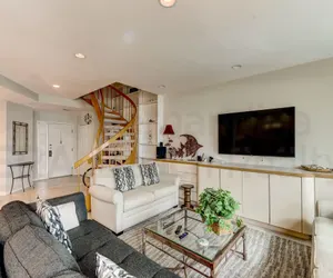 Photo 3 - Spacious Oceanfront Penthouse Villa