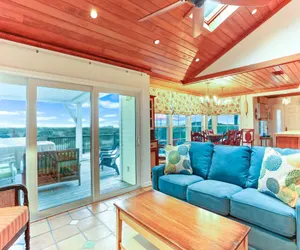 Photo 3 - Ocean Ave Spacious Seaside Cottage