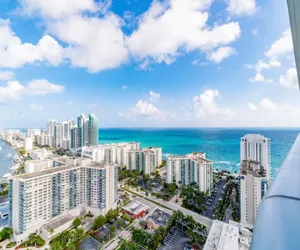 Photo 3 - Private 2BR Bay/Ocean Views at Hyde Beach House