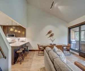 Photo 5 - Motherlode C9