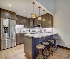 Photo 4 - Motherlode C9