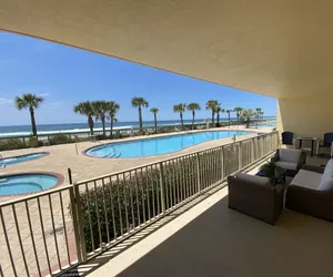 Photo 3 - Wonderful Tropical Condo with Beach and Fitness Center Access - Unit 0102