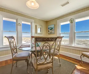 Photo 3 - Rustic Ocean Front Cottage