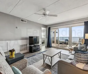 Photo 2 - Nautical Decorated Oceanfront Condo