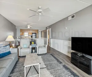 Photo 3 - Nautical Decorated Oceanfront Condo