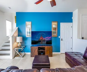 Photo 5 - 4 bedroom townhouse with a private pool!
