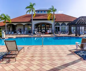 Photo 4 - 4 bedroom townhouse with a private pool!