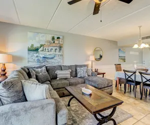 Photo 3 - Enchanting Ground Unit Condo Few Steps Away from the Ocean Side