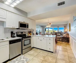 Photo 5 - Enchanting Ground Unit Condo Few Steps Away from the Ocean Side