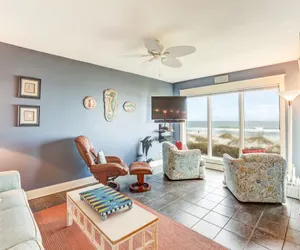 Photo 2 - Coastline Condo with private Balcony to Enjoy Views of the Atlantic Ocean