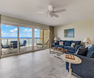 Photo 2 - Oceanfront Condo with Beach Access, Pool, and Tennis Court