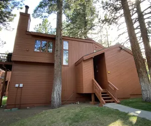 Photo 3 - Woodlands 25 Updated and Spacious, Quiet with Forest Setting Views townhouse