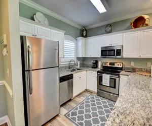 Photo 5 - 4803 Bovardia Place 102