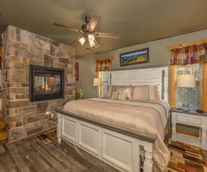 Photo 4 - BearVue Point Chalet with Fireplace and Jacuzzi Tub