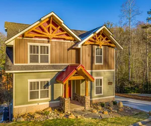 Photo 2 - BearVue Point Chalet with Fireplace and Jacuzzi Tub
